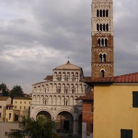 Bed and Breakfast Il Duomo Λούκα